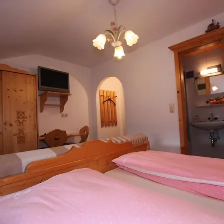 Guest house Appartements Schmiedererhof 3*